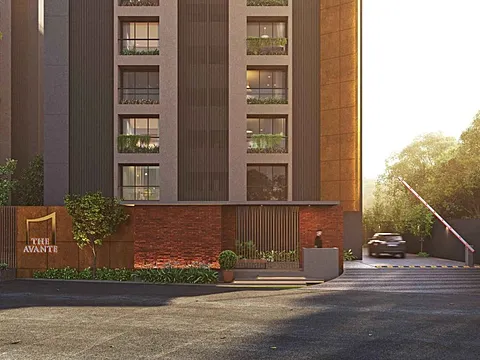 Spacious 4 BHK Luxury Apartment