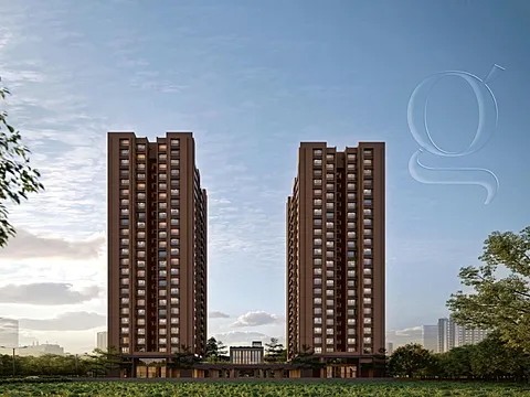Spacious 4 BHK Luxury Apartment
