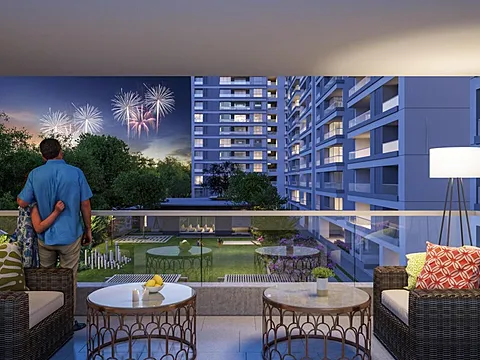 Spacious 4 BHK Luxury Apartment