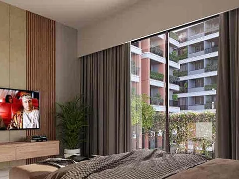 Modern 4 BHK Flat with Excellent Connectivity