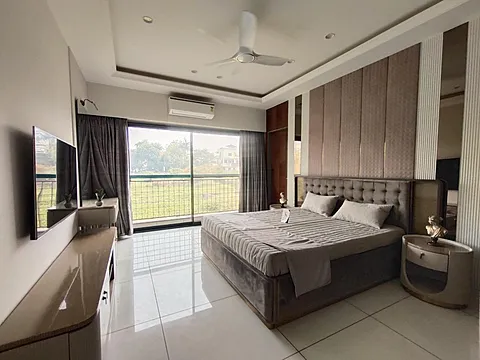 Luxurious 3 BHK Apartment
