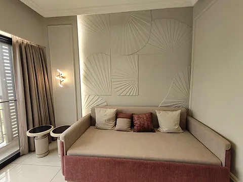 Spacious 4 BHK Luxury Apartment