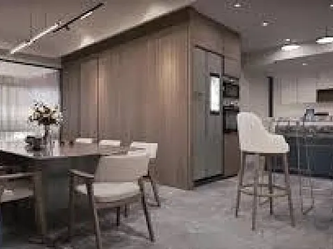 Modern 5 BHK Flat with Excellent Connectivity