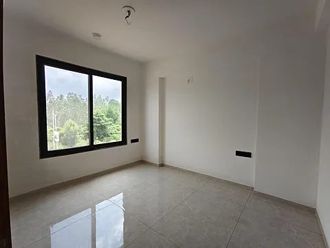 Ready To Move Spacious 3BHK Apartment