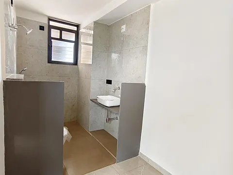Ready To Move Spacious 3BHK Apartment