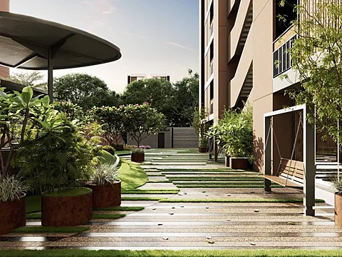 Spacious 5 BHK Luxury Apartment