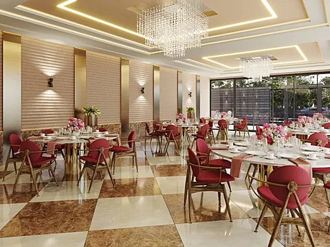 Spacious 5 BHK Luxury Apartment
