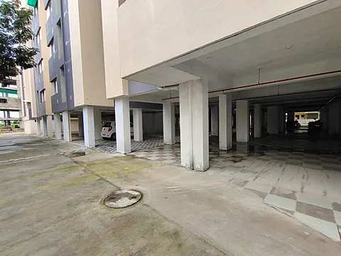 Spacious 3 BHK Luxury Apartment