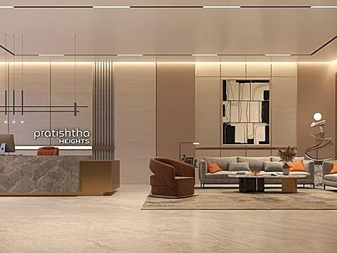 Modern 4 BHK Flat with Excellent Connectivity