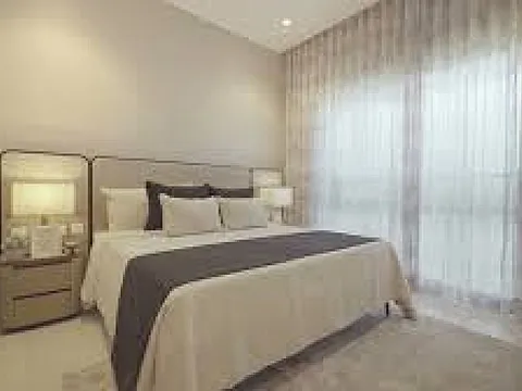 Modern 2 BHK Flat with Excellent Connectivity