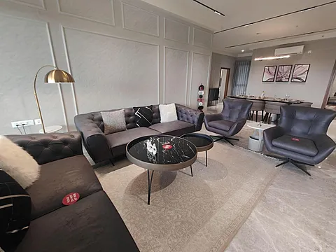 Luxurious 4 BHK Apartment For Sale