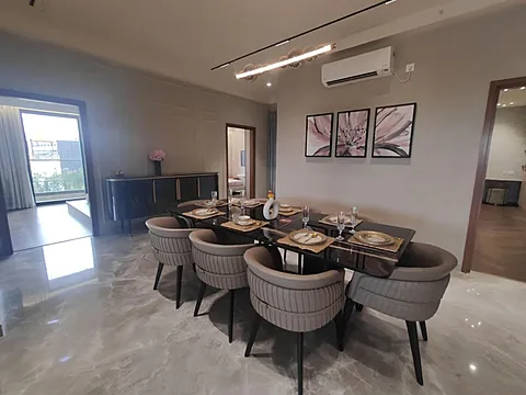 Beautiful 5 BHK Apartment For Sale
