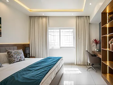 Spacious 4 BHK Luxury Apartment