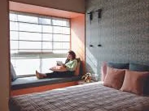 Modern 2 BHK Flat with Excellent Connectivity