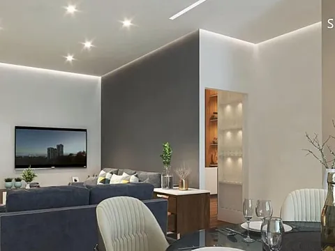 Modern 4 BHK Flat with Excellent Connectivity