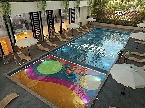 Modern 5 BHK Flat with Excellent Connectivity
