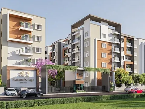 Spacious 4 BHK Luxury Apartment