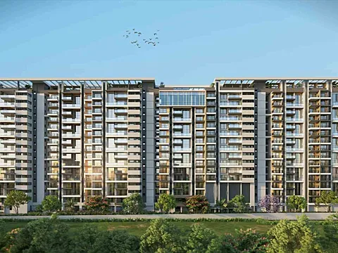Spacious 4 BHK Luxury Apartment