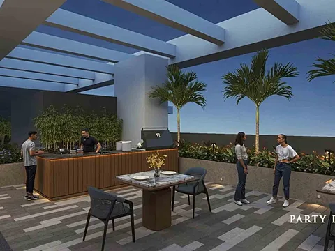 Spacious 4 BHK Luxury Apartment