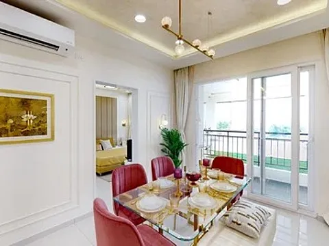 2 BHK With Balcony View