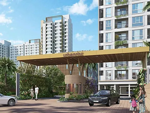 Modern 2 BHK Flat with Excellent Connectivity