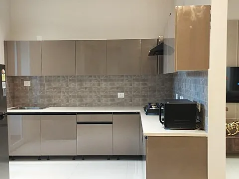 Modern 2 BHK Flat with Excellent Connectivity