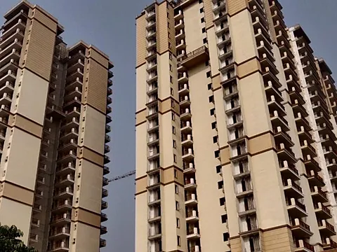 Luxurious 3 BHK Apartment