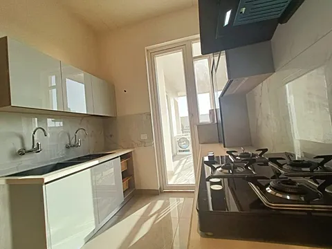 Spacious 4 BHK Luxury Apartment