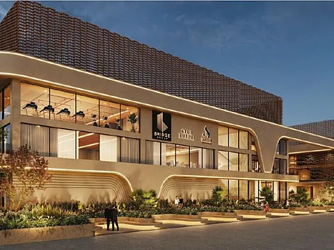 Modern 4 BHK Villa with Excellent Connectivity