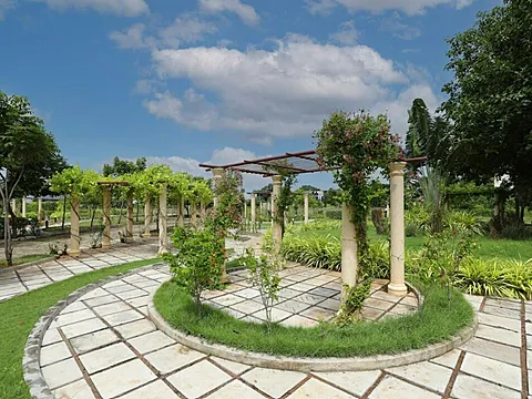 Ready To Move Spacious 2BHK Apartment